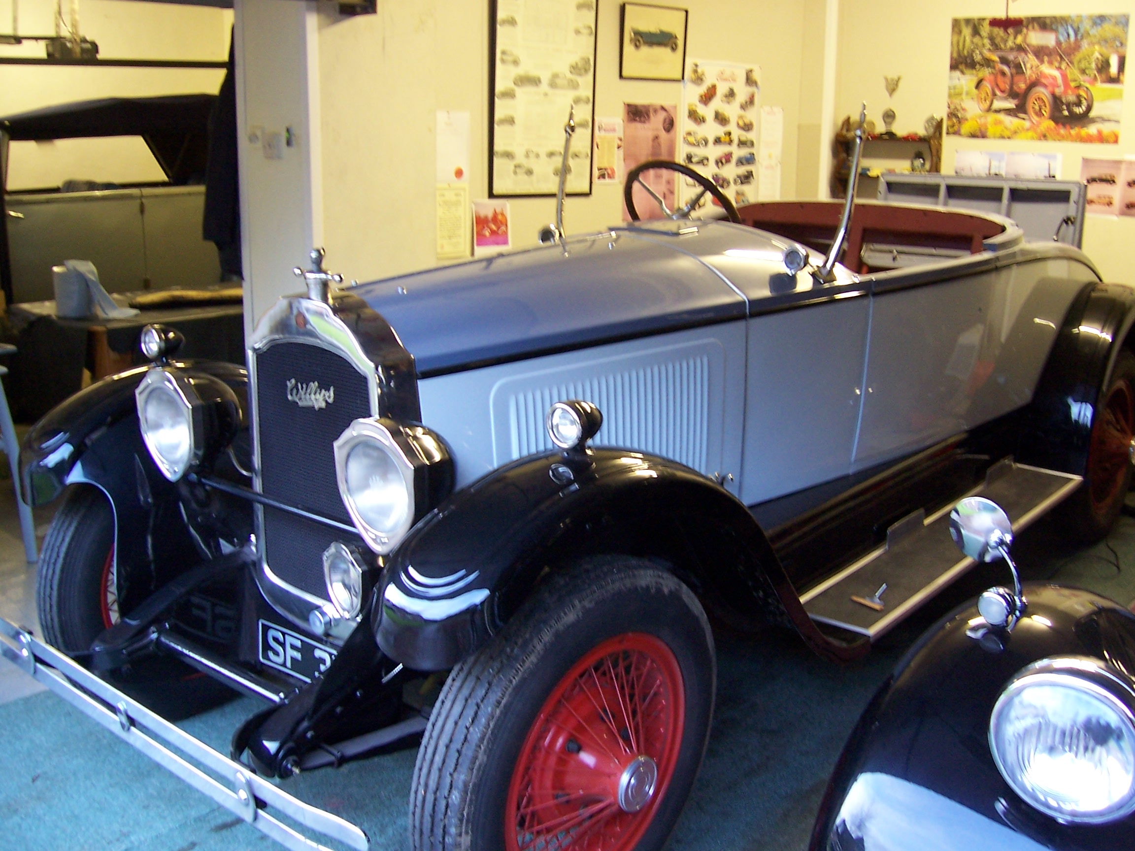 1925 Willys-Knight Roadster